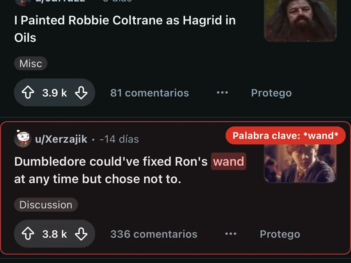 Un post de Reddit visible en Modo revelar, con un contorno rojo y una etiqueta con la palabra clave que lo atrapó.